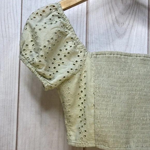 Hollister Crop Top Sage Green - Picture 4 of 5